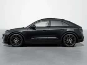 Porsche Macan (2025) thumbnail 2