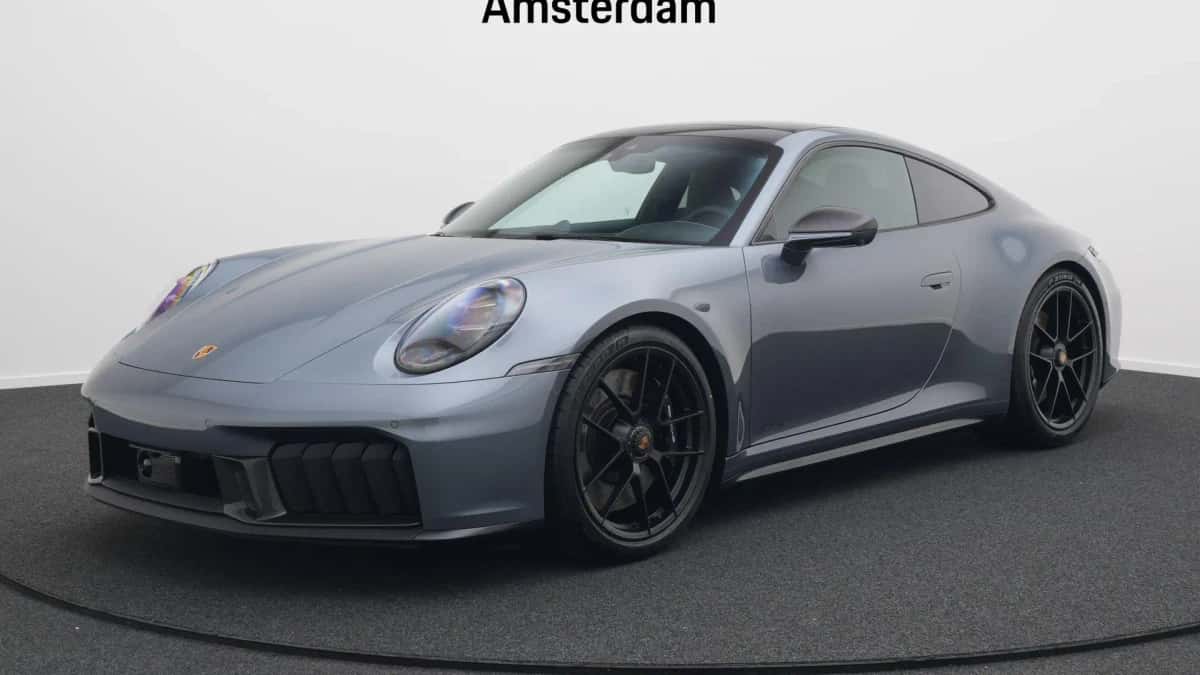 Porsche 911 (2026) — foto 1