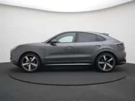 Porsche Cayenne (2025) thumbnail 19