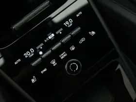 Porsche Cayenne (2025) thumbnail 34
