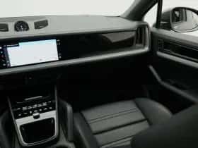Porsche Cayenne (2025) thumbnail 50