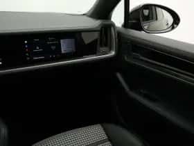 Porsche Cayenne (2026) thumbnail 15