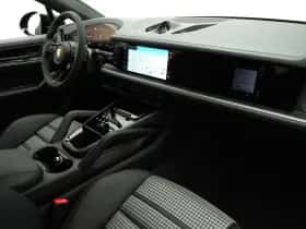 Porsche Cayenne (2026) thumbnail 16