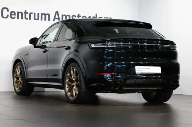 Porsche Cayenne (2026) thumbnail 3