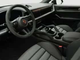Porsche Cayenne (2026) thumbnail 30