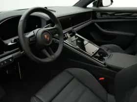 Porsche Panamera (2026) thumbnail 15