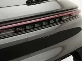 Porsche Cayenne (2024) thumbnail 11