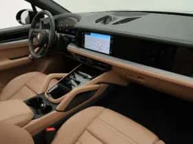 Porsche Cayenne (2024) thumbnail 47