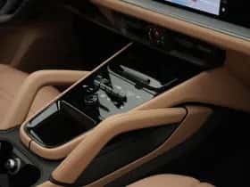 Porsche Cayenne (2024) thumbnail 48
