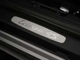 Porsche 911 (2015) thumbnail 26