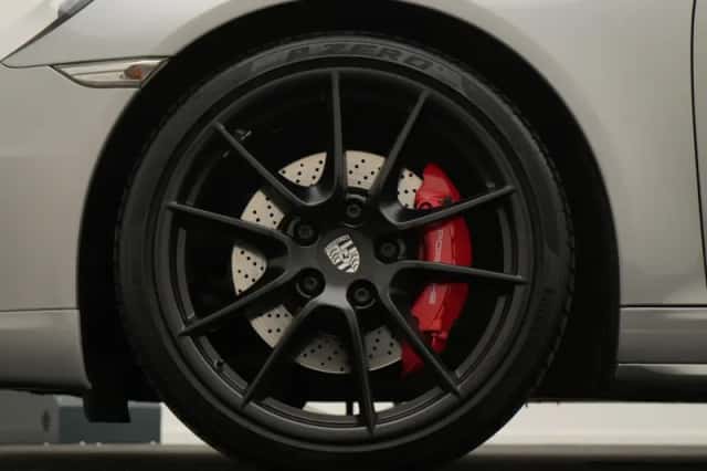 Porsche 911 (2015) thumbnail 4