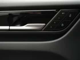 Porsche Macan (2026) thumbnail 17