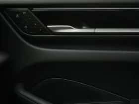 Porsche Macan (2026) thumbnail 43