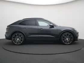 Porsche Macan (2026) thumbnail 2