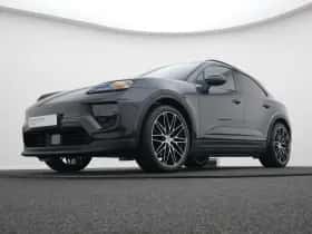Porsche Macan (2026) thumbnail 22