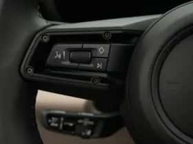 Porsche Macan (2026) thumbnail 30