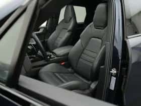 Porsche Cayenne (2023) thumbnail 28