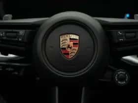 Porsche Cayenne (2023) thumbnail 33