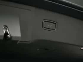 Porsche Cayenne (2023) thumbnail 45