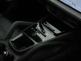Porsche Cayenne (2023) thumbnail 48