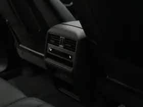 Porsche Cayenne (2023) thumbnail 49