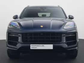 Porsche Cayenne (2023) thumbnail 6
