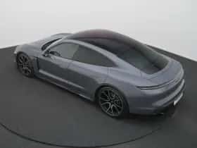 Porsche Taycan (2026) thumbnail 3