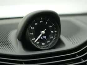 Porsche Taycan (2026) thumbnail 30