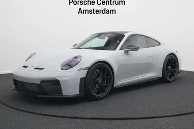 Porsche 911 (2026) thumbnail 1