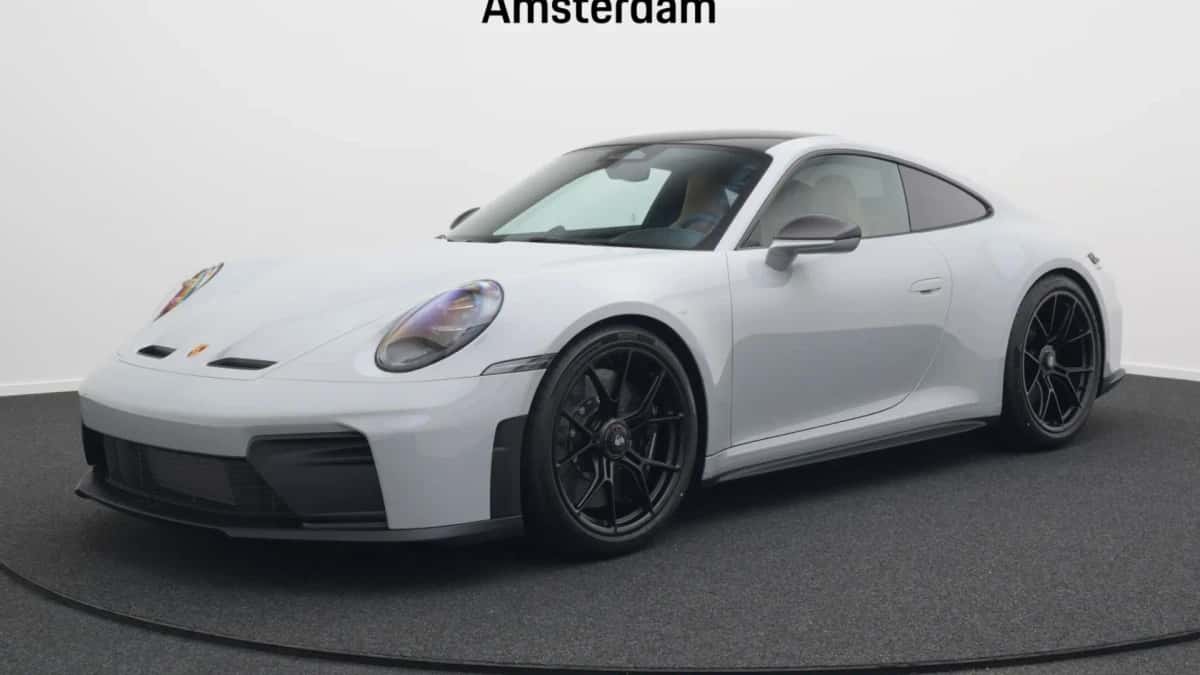 Porsche 911 (2026) — foto 1