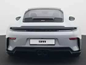 Porsche 911 (2026) thumbnail 11