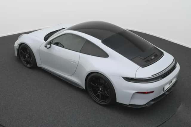 Porsche 911 (2026) thumbnail 3
