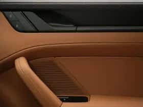 Porsche 911 (2026) thumbnail 45