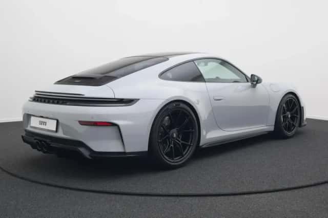 Porsche 911 (2026) thumbnail 6