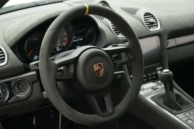 Porsche 718 (2025) thumbnail 4