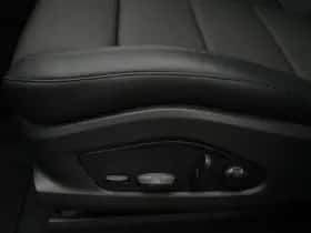 Porsche Macan (2024) thumbnail 13