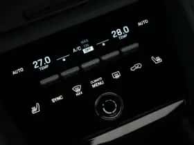 Porsche Macan (2024) thumbnail 30