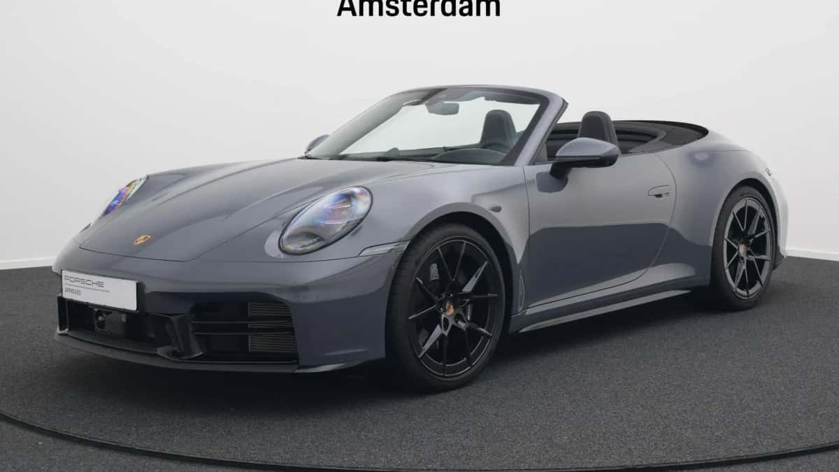 Porsche 911 (2025) — foto 1