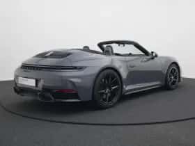 Porsche 911 (2025) thumbnail 3