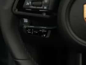Porsche 911 (2025) thumbnail 37