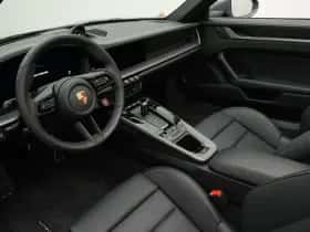 Porsche 911 (2025) thumbnail 5