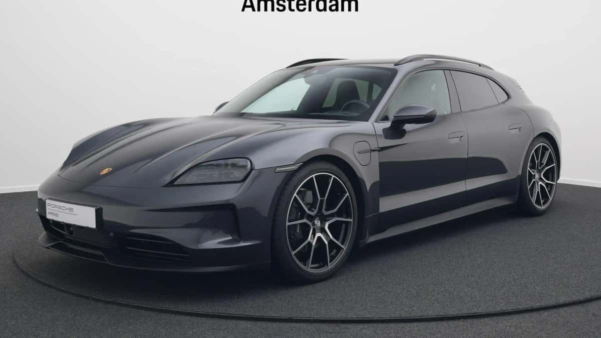 Porsche Taycan (2024) — foto 1