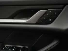 Porsche Taycan (2024) thumbnail 18
