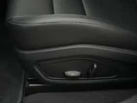 Porsche Taycan (2024) thumbnail 24