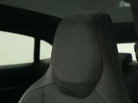Porsche Taycan (2024) thumbnail 25