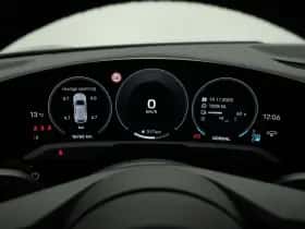 Porsche Taycan (2024) thumbnail 30