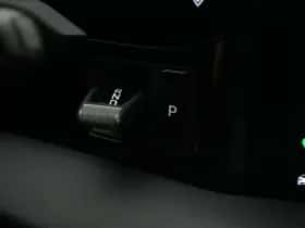 Porsche Taycan (2024) thumbnail 36