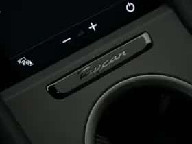 Porsche Taycan (2024) thumbnail 38