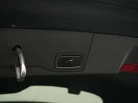 Porsche Taycan (2024) thumbnail 41