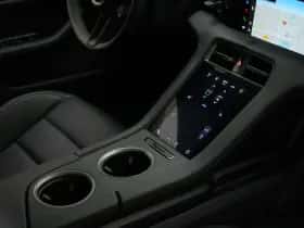 Porsche Taycan (2024) thumbnail 44